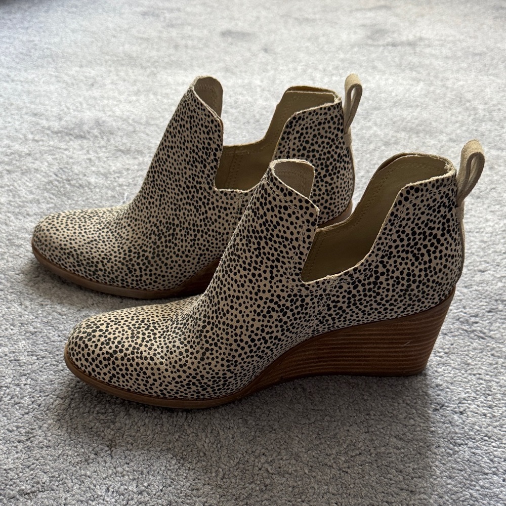 Toms Speckled Ankle Booties - Black and Cream